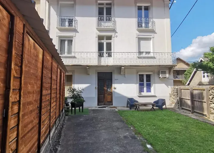 La Coulee Verte - Superbe Duplex Climatise - Jardin - Classe 3 Etoiles 아파트 Bagnères-de-Luchon