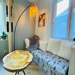 La Coulee Verte - Superbe Duplex Climatise - Jardin - Classe 3 Etoiles アパート Bagnères-de-Luchon