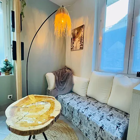 La Coulee Verte - Superbe Duplex Climatise - Jardin - Classe 3 Etoiles Apartman Bagnères-de-Luchon