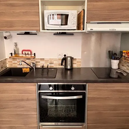 Superbe Duplex Climatise Avec Jardin Classe 3 Etoiles Apartmán